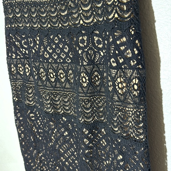 Tadashi Shoji Runway Dress black size 4 - Picture 3 of 13